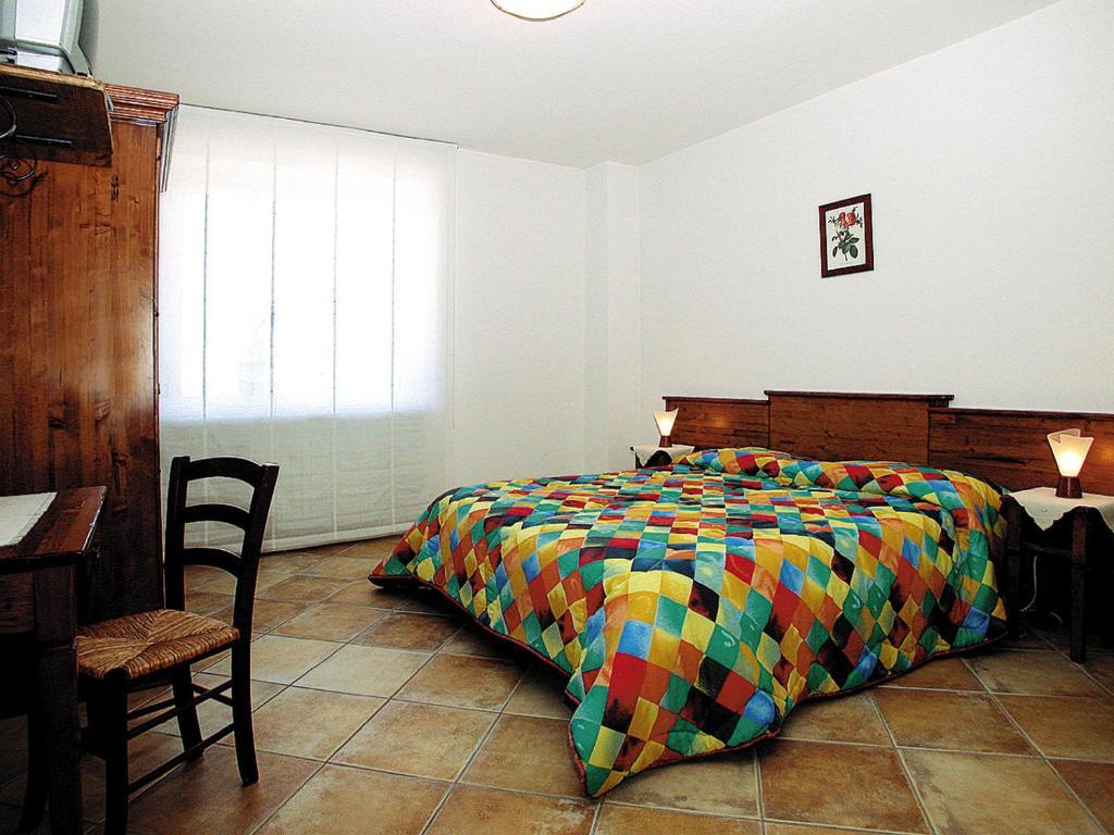 Agriturismo Cascina Vrona Villa Monteu Roero Luaran gambar